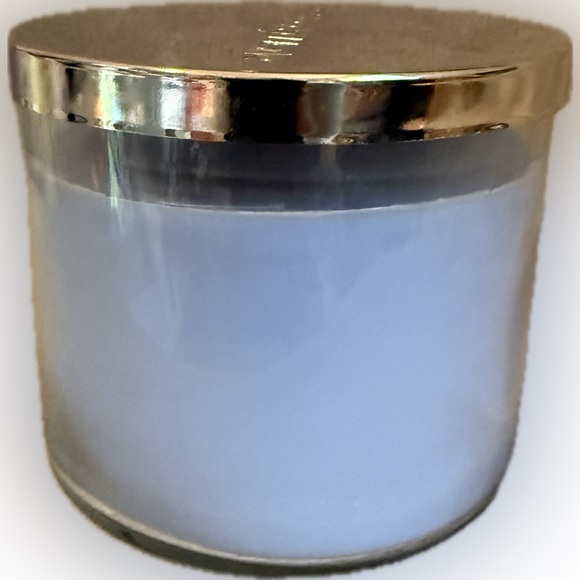 🌊🏄‍♂️BATH AND BODY WORKS🌊🏄‍♂️Surf Shop 3-Wick Candle/NWT - Picture 4 of 5